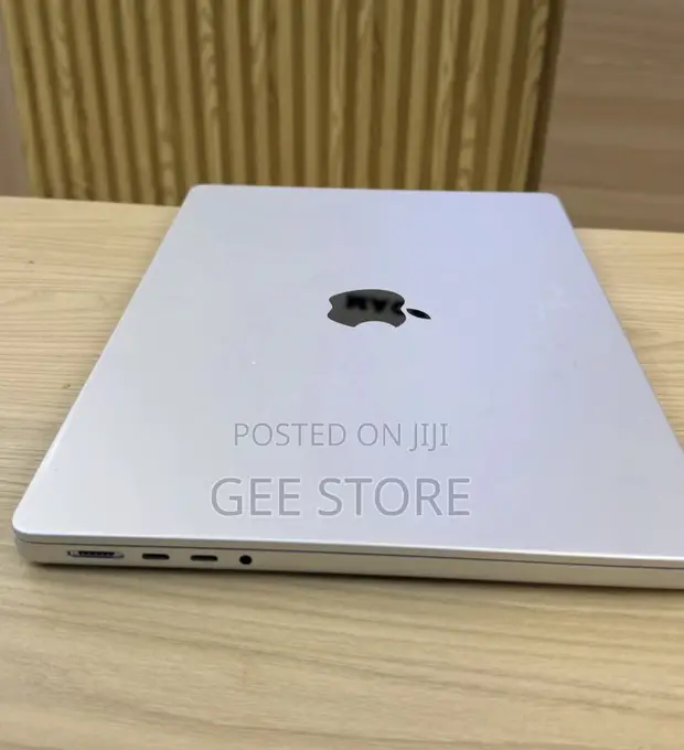 Apple MacBook Pro 2023 M3 Pro 16" 512GB SSD - 1