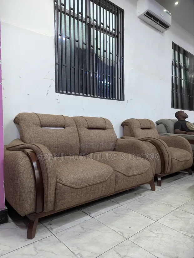 Sofa Set 3:2:1:1, Mimba Ya Mbuzi Shape - 1