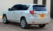 Toyota Vanguard 2011 White - 4