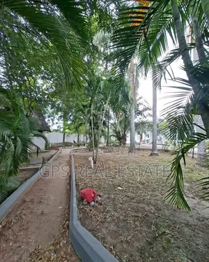 9-Bedroom Luxury House for Sale, Kawe Beach, Dar es Salaam