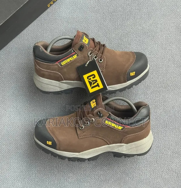 New Caterpillar Outdoor Hiking Boots - 1