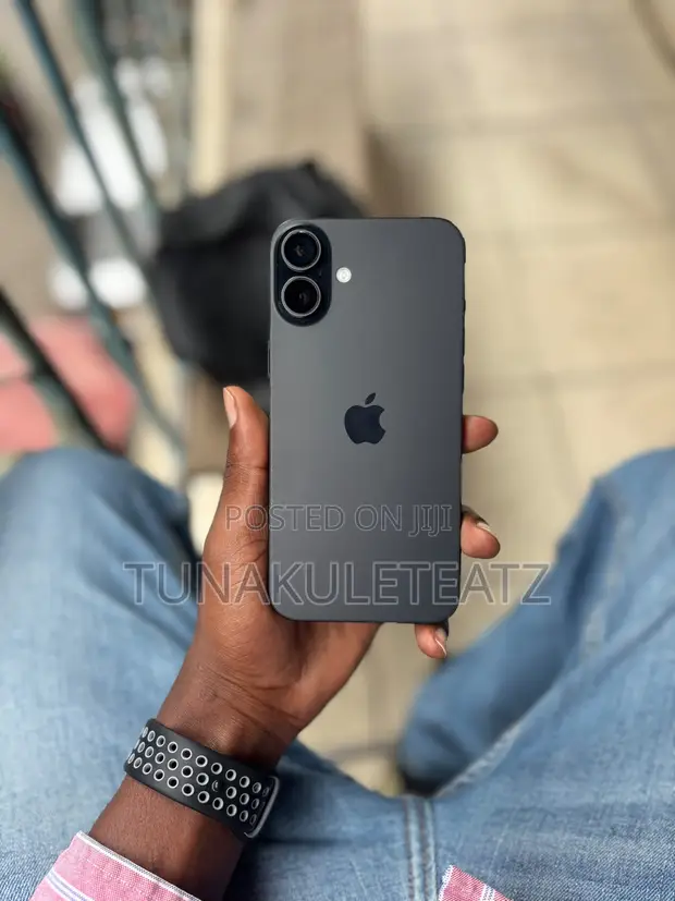 Apple iPhone 16 Plus 128GB Black - 1