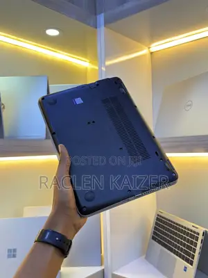 HP EliteBook 820 G3 Laptop - Core i5, 8GB RAM, 256GB SSD