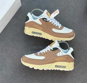 Men's Airmax Leather Sneakers - Brand New