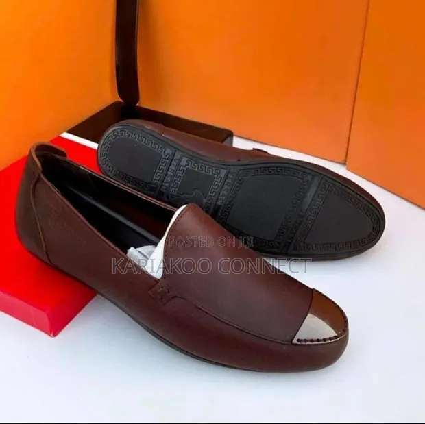 Viatu vya Versace vya Kifahari vya Buckle - 1