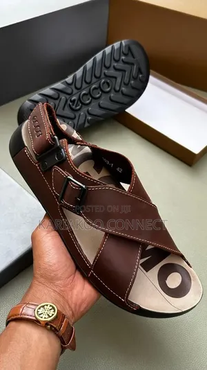 Trek Brown Sandals