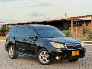 Subaru Forester 2013 Nyeusi