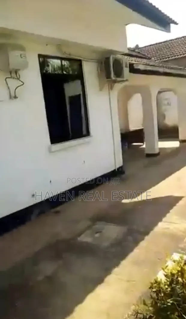 Furnished 4-Bedroom House for Rent in Masaki - 1