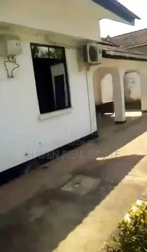 Nyumba ya Vyumba 4 vya Kulala yenye Samani kwa Ajili ya Kukodisha Masaki