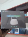 Hikvision 4G LTE WiFi Router - 1