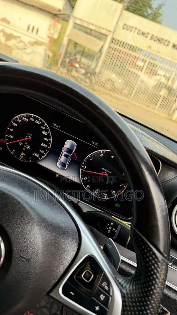 Mercedes-Benz E250 2016 Nyeupe - 1