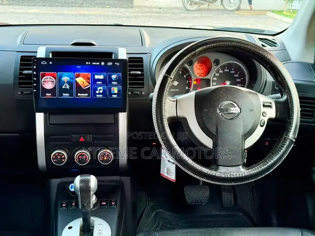 Nissan X-Trail 2010 Black - 1