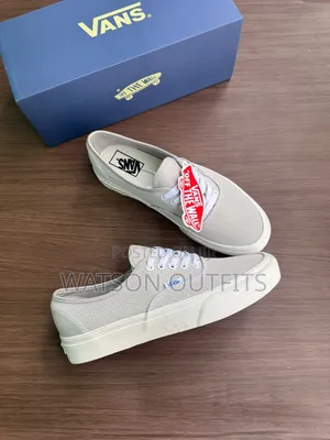 Vans Men's Leather Sneakers - Brand New