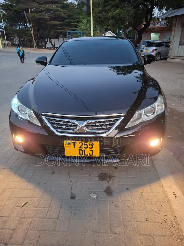 Toyota Mark X 2010 Nyeusi - 1