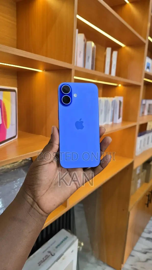 Apple iPhone 16 128GB - 1