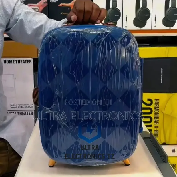 BOMA 9L Portable AC/DC Car Refrigerator - 1