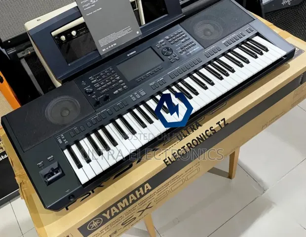 Yamaha Digital Keyboard PSR-SX900/SX920 with 1337 Voices - 1