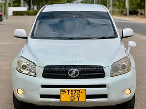 Toyota RAV4 2006 Nyeupe