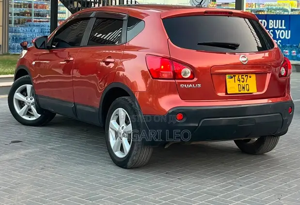 Nissan Dualis 2008 Rangi ya Chungwa - 1