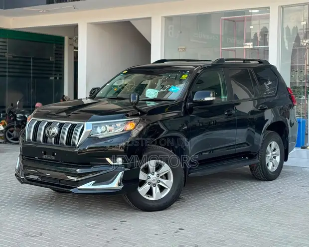Toyota Land Cruiser Prado 2018 Black - 1