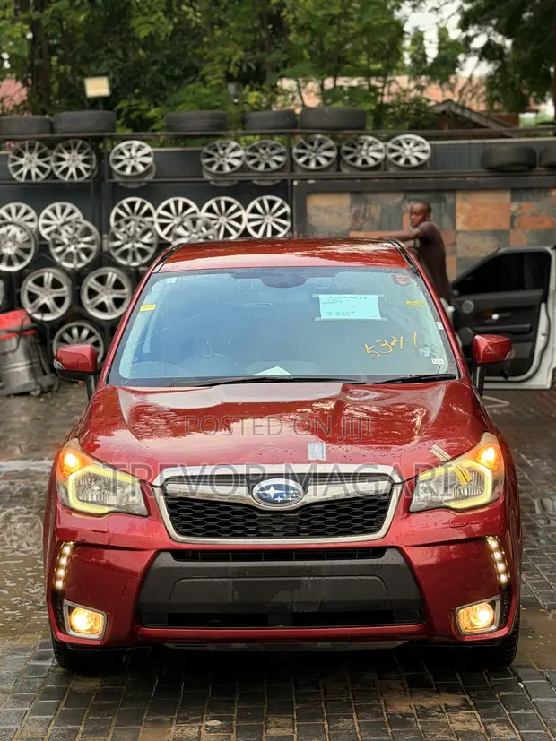 Subaru Forester 2014 Maroon - 1