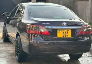 Toyota Premio 2011 Maroon