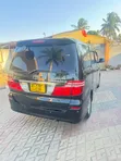 Toyota Alphard 2004 Nyeusi - 2