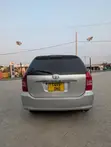Toyota Wish 2004 White - 2