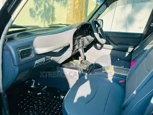 Toyota Land Cruiser VX (80 Series) 1992