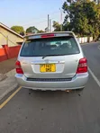 Toyota Kluger 2005 Silver - 5