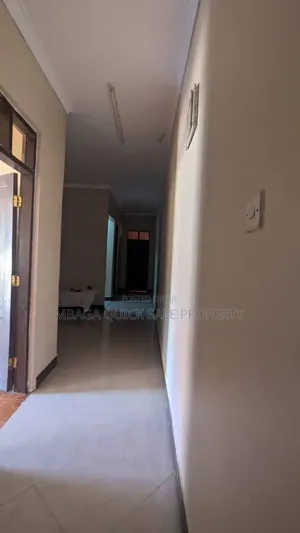 Ghorofa 3 za Kulala, Mbezi Luguluni, Inauzwa