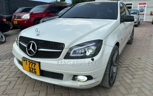 Mercedes-Benz CL 2010 White - 1