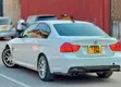 BMW 3 Series 2011 Nyeupe - 1