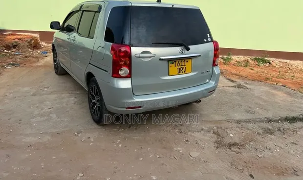 Toyota Raum 2005 Blue - 1