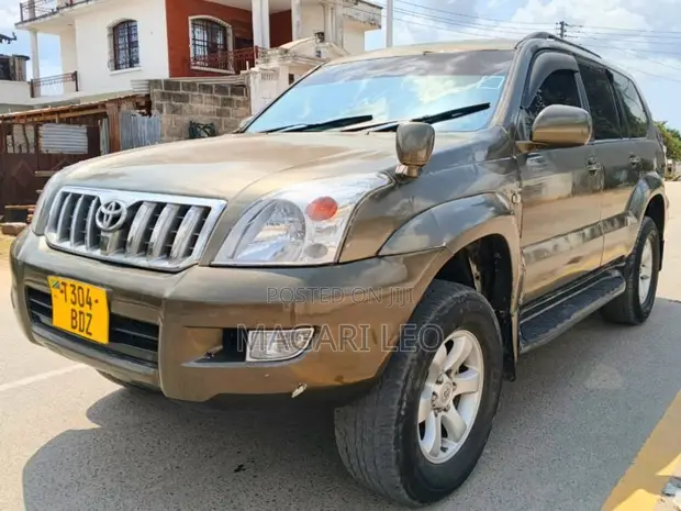 Toyota Land Cruiser Prado 3.4 5dr 2005 Gold - 1