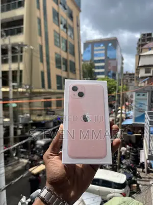 New Apple iPhone 13 128GB Pink