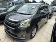 Toyota Noah 2.0 143hp AWD (7 Seater) 2011 Gray - 3
