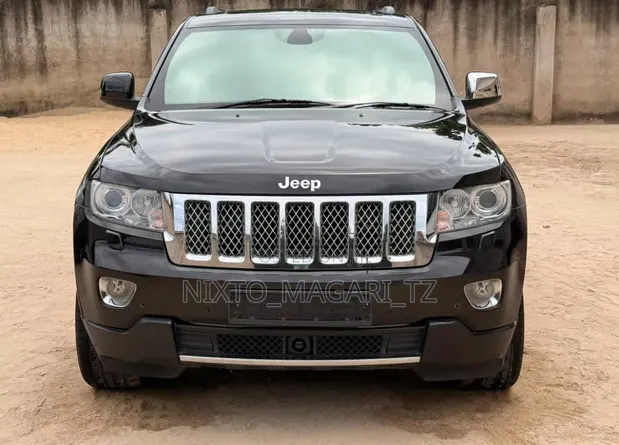 Jeep Grand Cherokee 2012 Black - 1