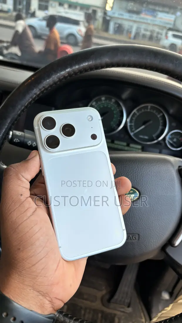 Apple iPhone 17 Pro 256GB Silver - 1