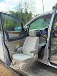 Toyota Alphard 2006 Silver - 5
