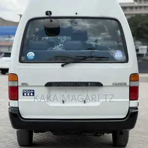 Toyota HiAce Commuter 1999 Diesel