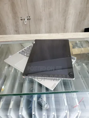 Lenovo IdeaPad D330 4GB RAM Intel Celeron SSD