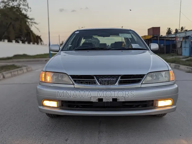 Toyota Carina 1999 Silver - 1