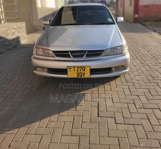 Toyota Carina 1.5 FWD Sedan 2001 Silver - 1