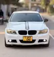 BMW 320i 2011 White - 1