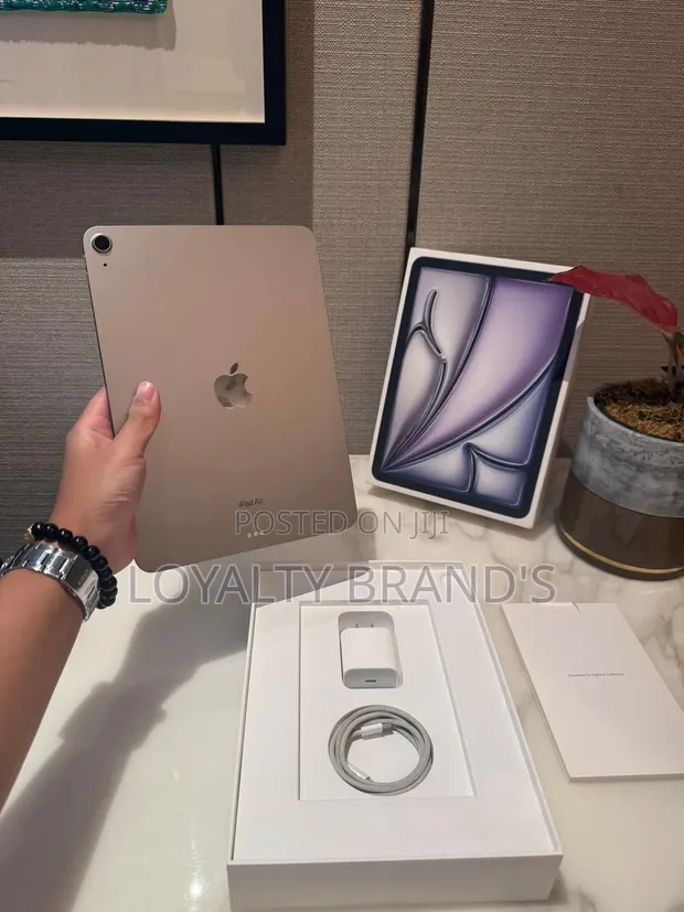 Apple iPad Air 11-inch (2024) 128GB Mpya - 1