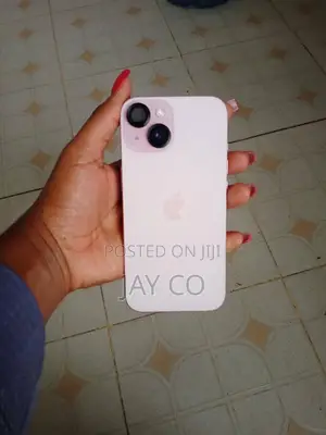 Apple iPhone 15 256GB Pink