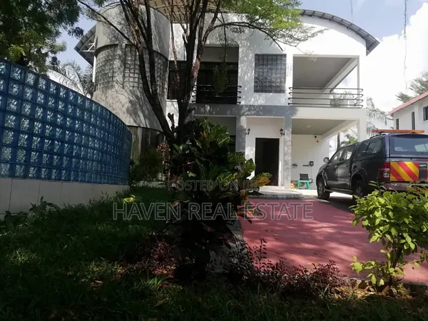 Furnished 4 Bedroom House with Pool & Gym in Masaki - 1