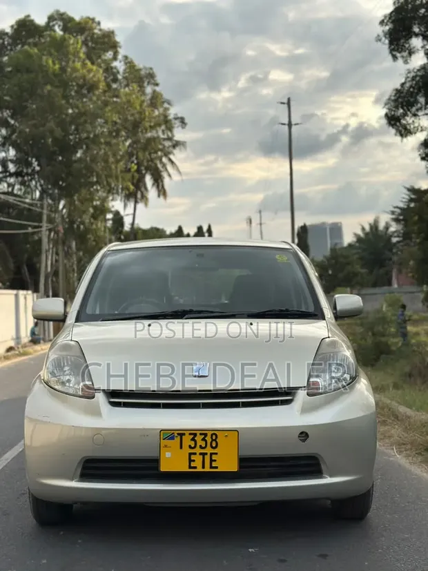 Toyota Passo 2006 Gold - 1