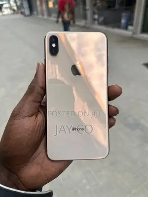 Apple iPhone XS Max 64GB Gold